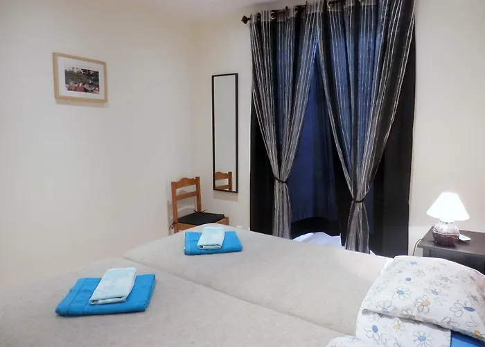 Downtown, Cozy In דירה